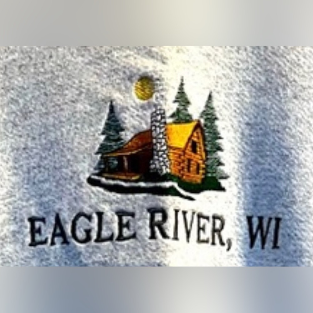Vintage Eagle River WI sweatshirt. Women’s  size XL - Picture 2 of 5